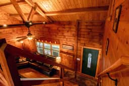 Deer Run Log Cabin - Image 5